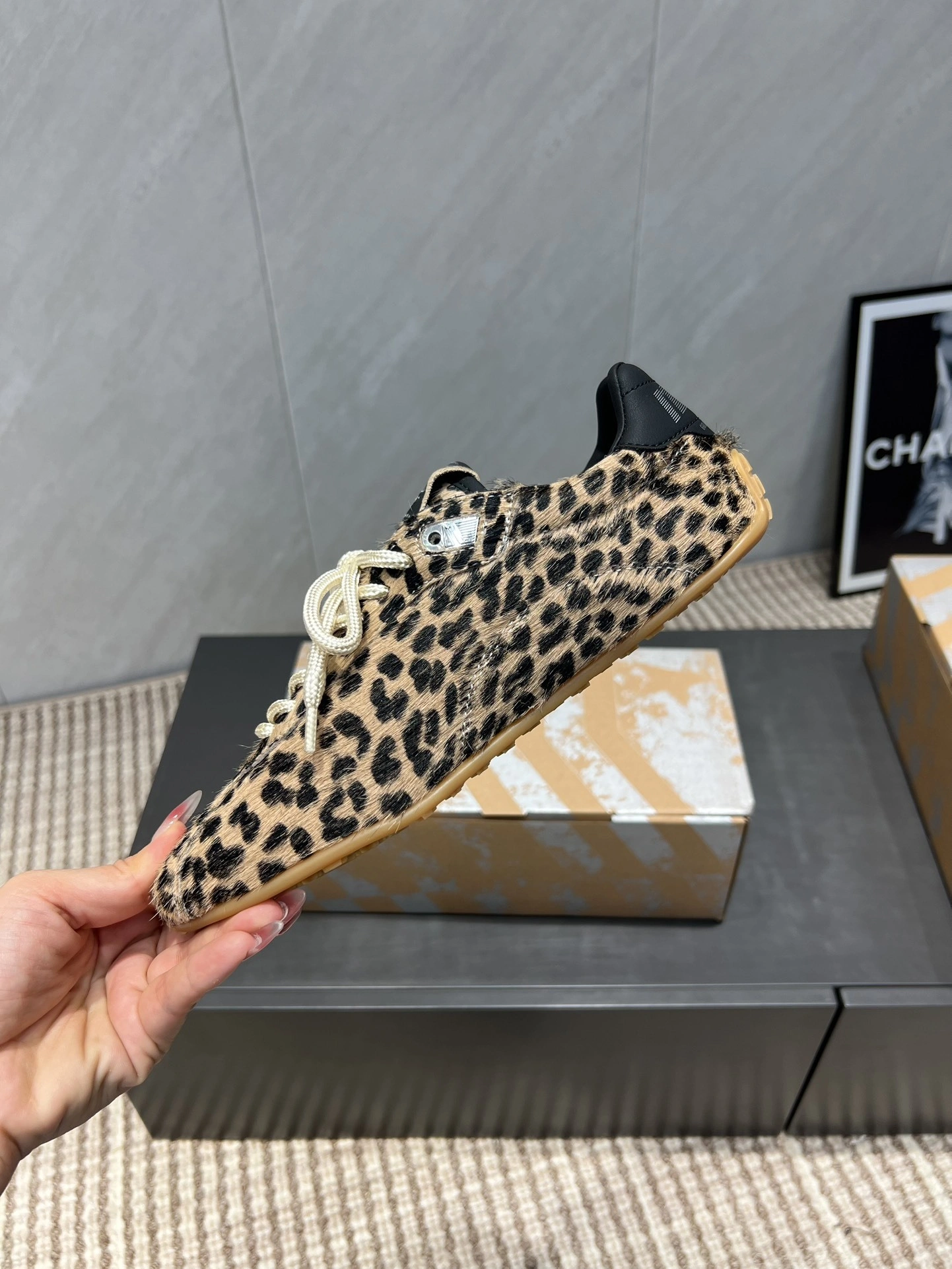 COCO-- 6642 GWF00923.F007409.55671 cowhide sheepskin item:E-X032I2511